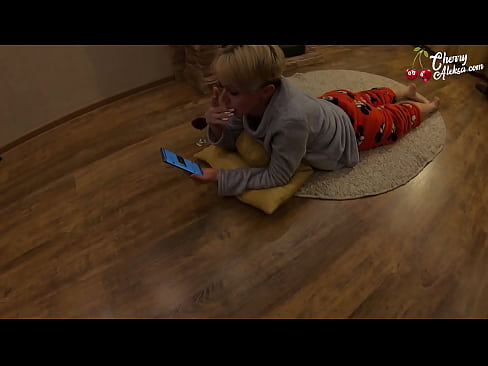 ❤️ Gekke blonde sûgje Enorme lul dy't derop sûgje en stuiterje - Anale seks ❤❌ Pornofideo op fy.xxxshake.ru